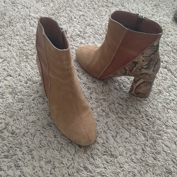 Matisse birdie brown suede snake print heeled booties sz 9 - Picture 3 of 8